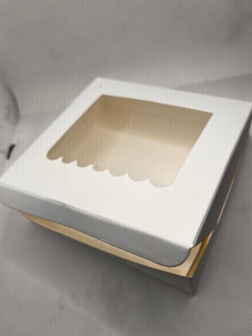 Box for 4 brownies (6*6*1.5)
